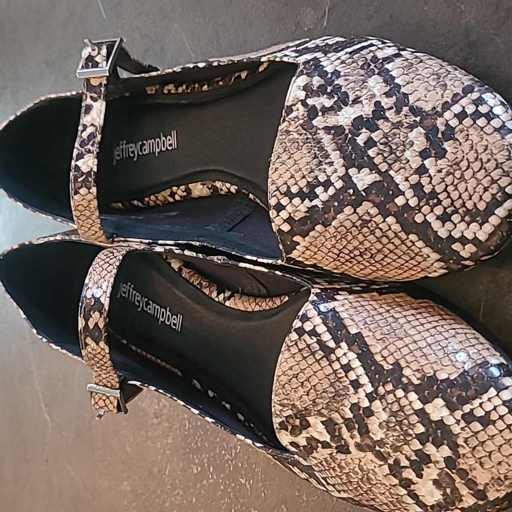Jeffrey Campbell Snakeskin Ballet flats